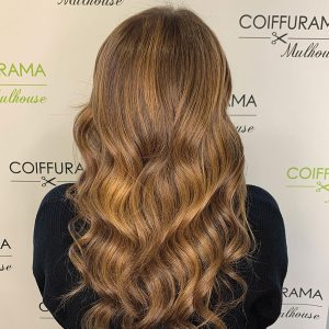 coiffurama-femme-brushing-blonde-300x300