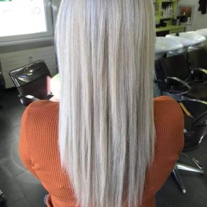 après coloration blond polaire